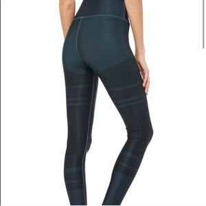 Alo Airbrush Airlift Leggings Black Marathon S